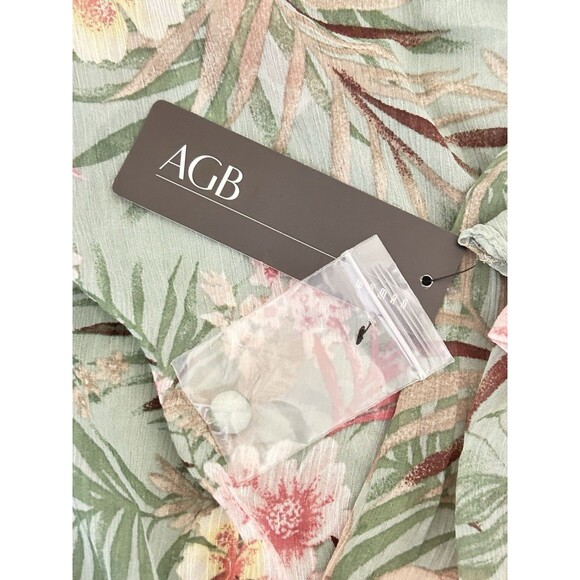 AGB Womens 2X Green Floral Bell Sleeve Top Lined‎ With Tank Top NWT - Picture 6 of 12